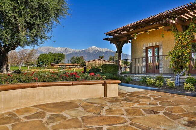 Foto del edificio - Cucamonga Terrace