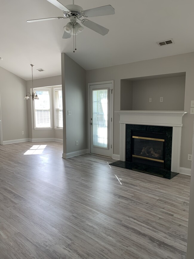 Building Photo - 2772 Amber Crest Dr