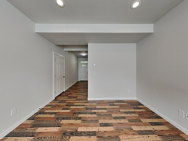 Foto del edificio - 15108 E 1st Ave