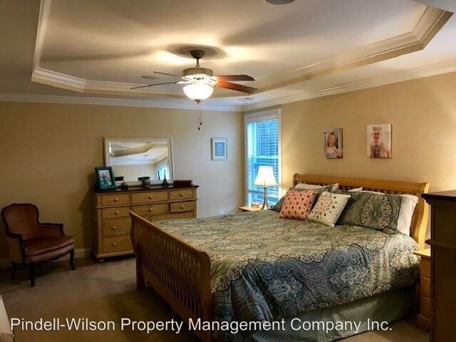 Foto del edificio - 1945 Steeple Chase Bend