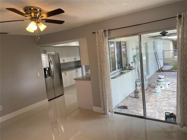Foto del edificio - 11940 NW 29th St