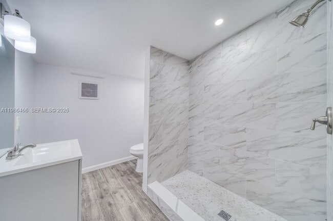 Foto del edificio - 3353 SW 23rd Terrace