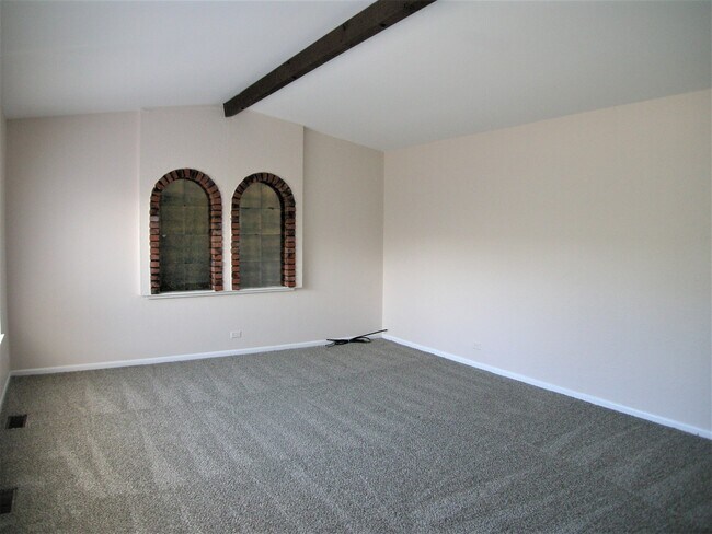 Building Photo - 1514 Shepard Cir