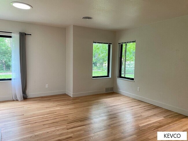 Foto del edificio - Charming Renovated Home in the Heart of FoCo