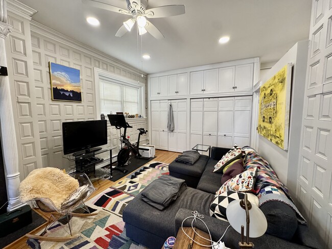 Foto del edificio - 1575 Beacon St