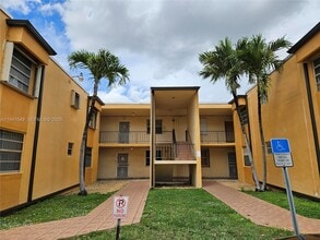 Building Photo - 8990 SW 24th St