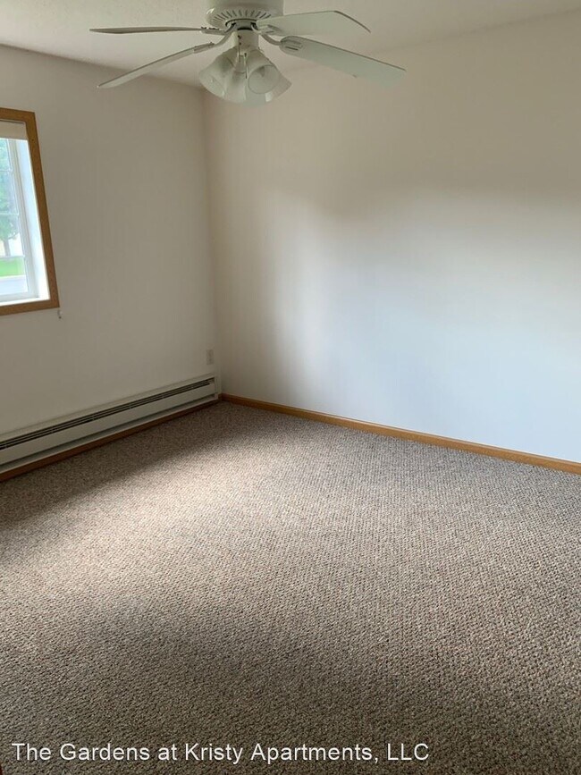 1077 Kristy Ln, Onalaska, WI 54650 Room for Rent in Onalaska, WI