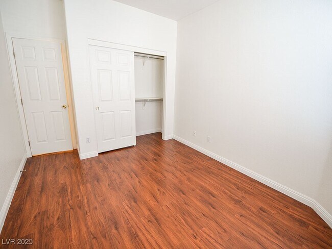 Foto del edificio - 10325 Whispy Willow Way