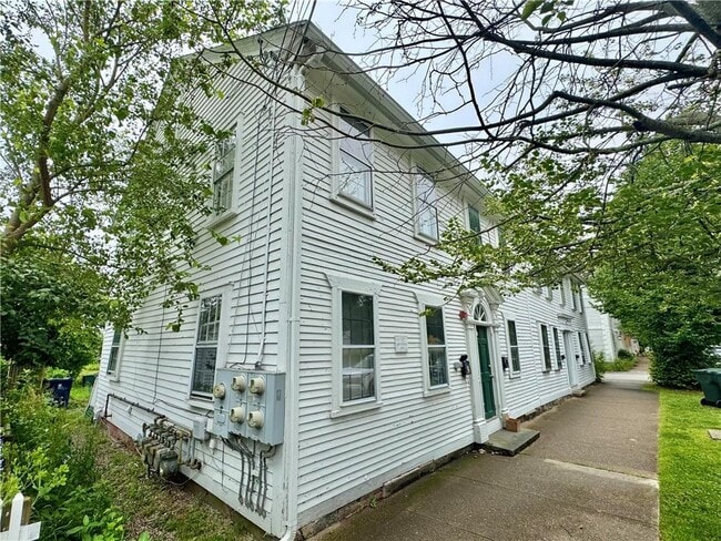 Building Photo - 79 Pascoag Main St