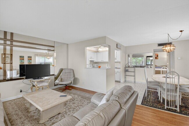 Foto del edificio - 359 Saxony Trail