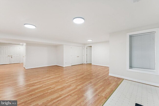Foto del edificio - 12891 Crouch Dr