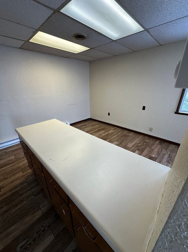 Building Photo - 1109-MF3-E