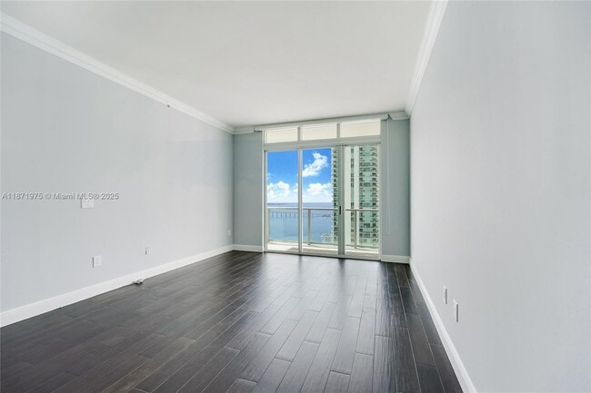 Building Photo - 1155 Brickell Bay Dr