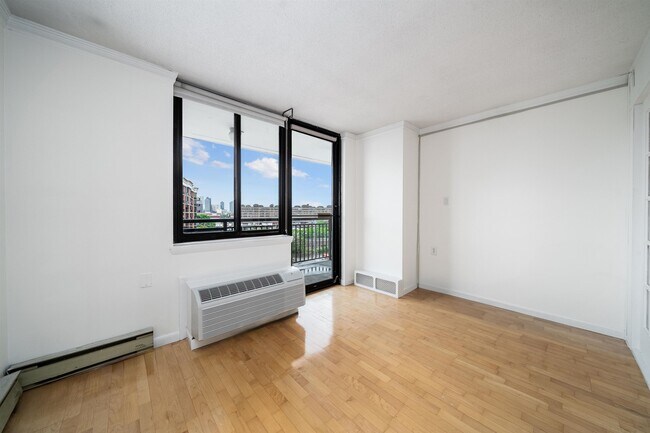 Foto del edificio - 551 Observer Hwy