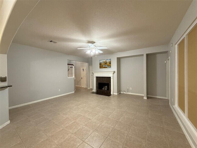 Building Photo - 10204 Dawn Brook Dr