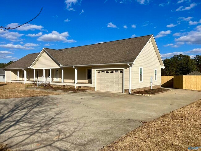 Building Photo - 20238 Myers Rd