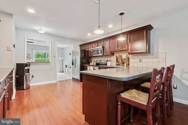 Building Photo - 1415 Aspen Ct