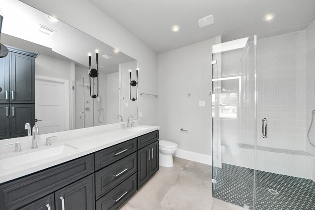 Building Photo - 6322 Milwee St