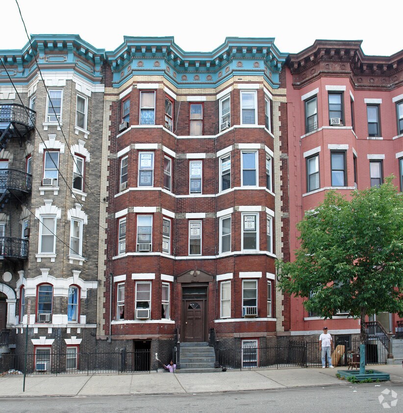 Foto del edificio - 1103 Palisade Ave