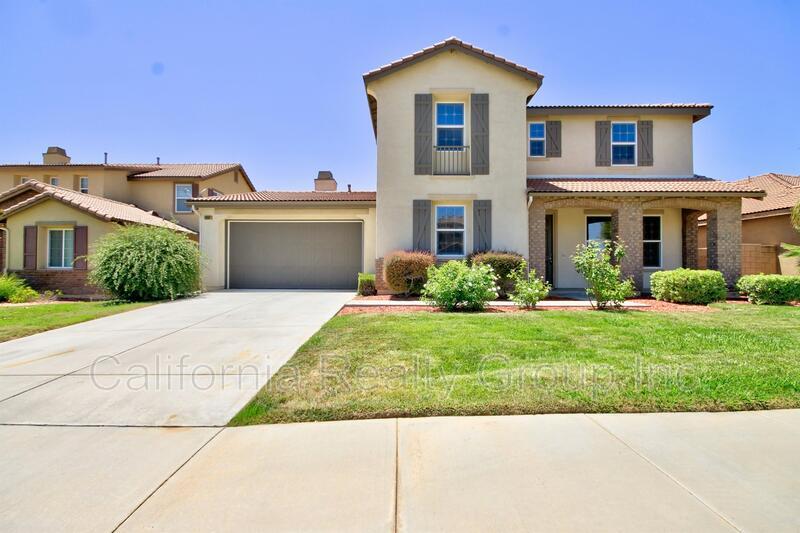 Primary Photo - 34567 Spindle Tree St