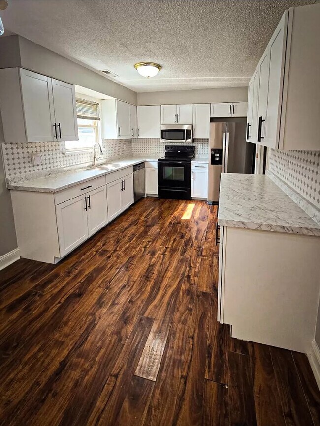 Foto del edificio - 7556 Gordon Cir