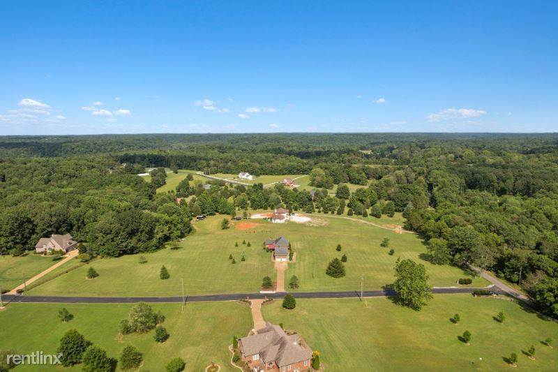 Building Photo - 4 br, 3.5 bath House - 8560 Coopertown Rd