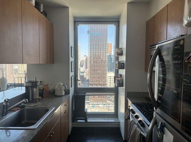 Foto del edificio - W 37TH ST