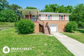 Building Photo - 2701 22nd St SW