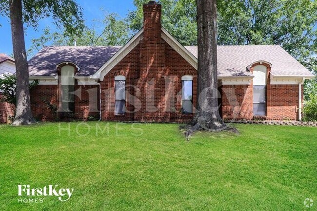 Building Photo - 970 Hawkview Dr