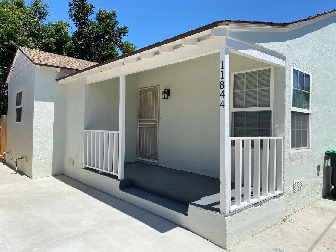 Foto principal - 11844 S Esplanade St