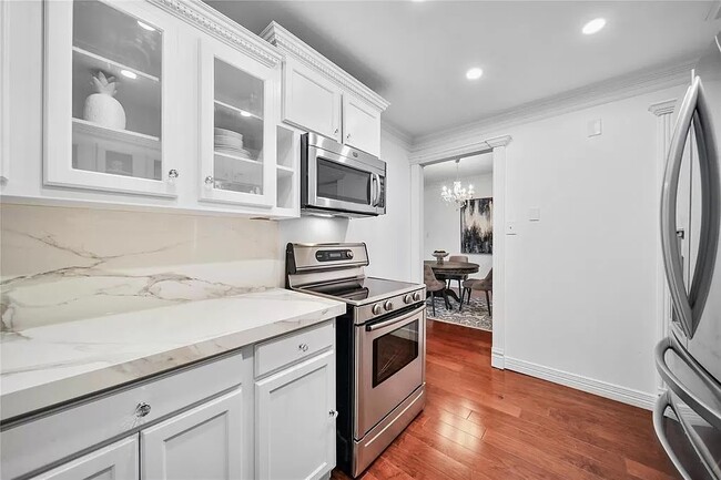 Building Photo - 3711 San Felipe St