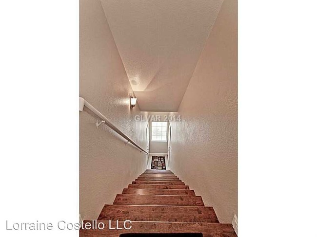 Foto del edificio - 8005 Celestial Ave