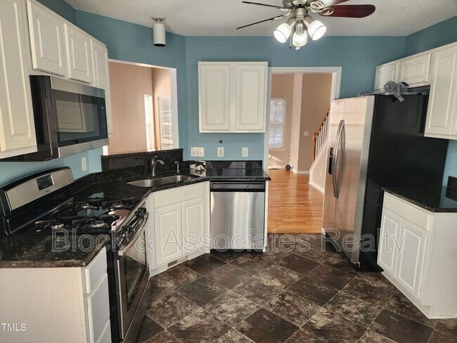 Building Photo - 3809 Mardela Spring Dr