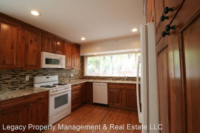 Foto del edificio - 3 br, 2 bath House - 4461 Heath Circle