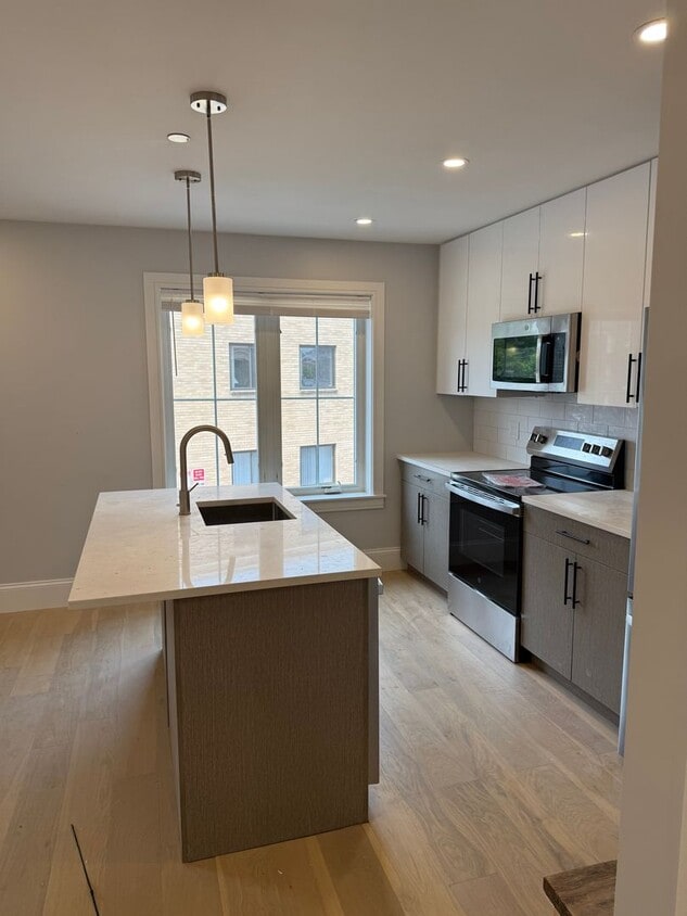Primary Photo - BRAND NEW 2 BED 2 BATH UNIT!!!!