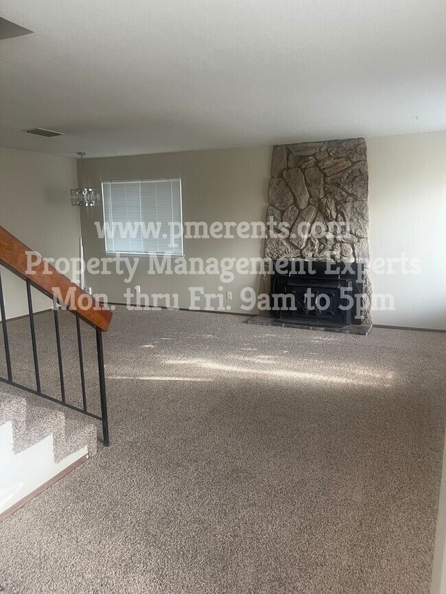 Building Photo - 9429 Mirandy Dr