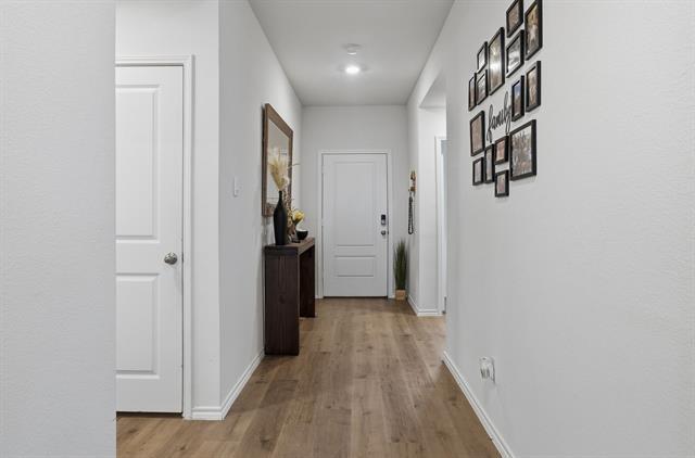 Foto del edificio - 124 Creek End Dr