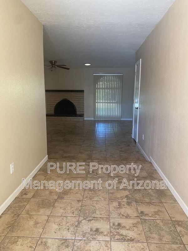 Building Photo - 4326 E Western Star Blvd