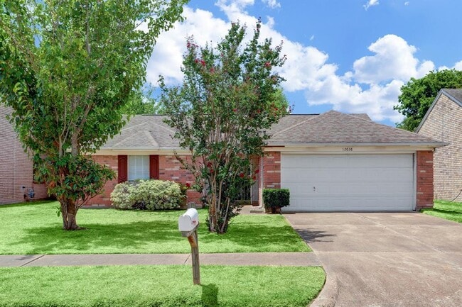 Building Photo - 12038 Flaxen Dr