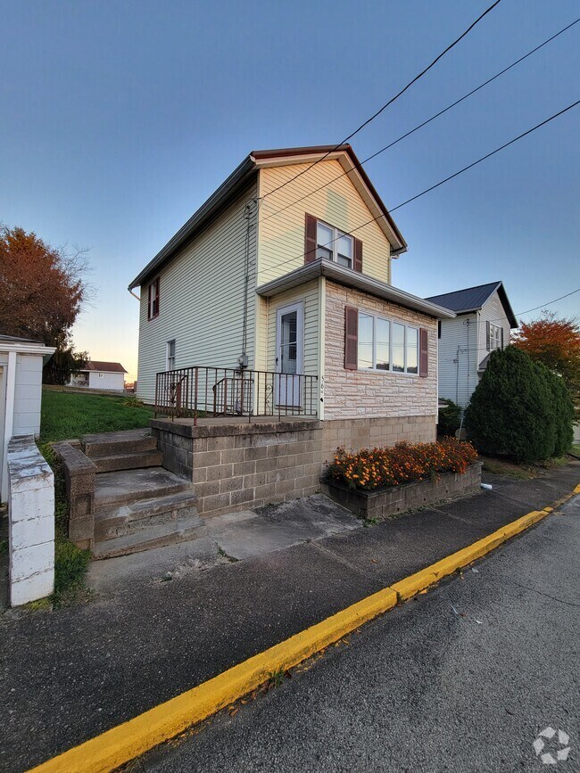 Apartments under 2,000 in Allenport PA 1 Rentals