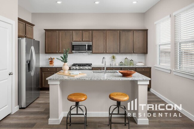 Foto del edificio - 718 Lacewing Dr