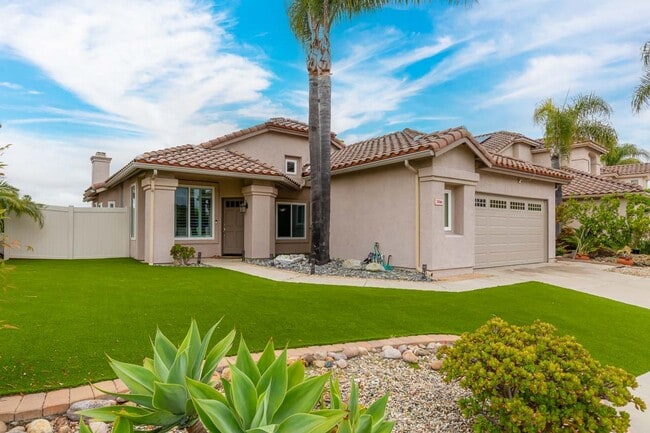 Building Photo - 4 Bed, 2 Bath - Sorrento Mesa Single Famil...