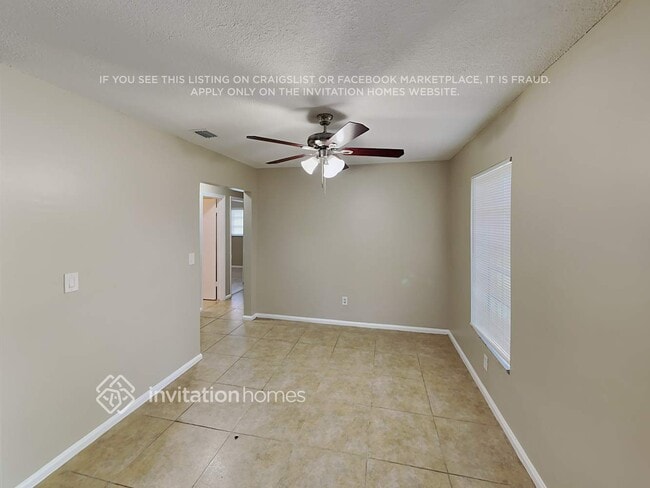 Building Photo - 4095 NW 79th Ave