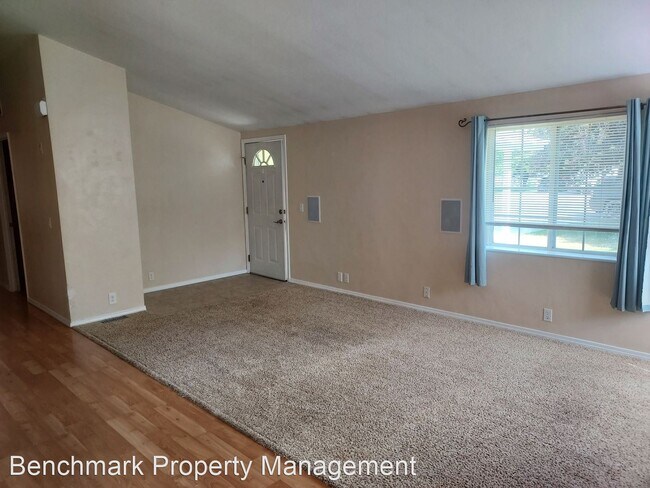 Building Photo - 2 br, 2 bath House - 802 Oakwood Dr