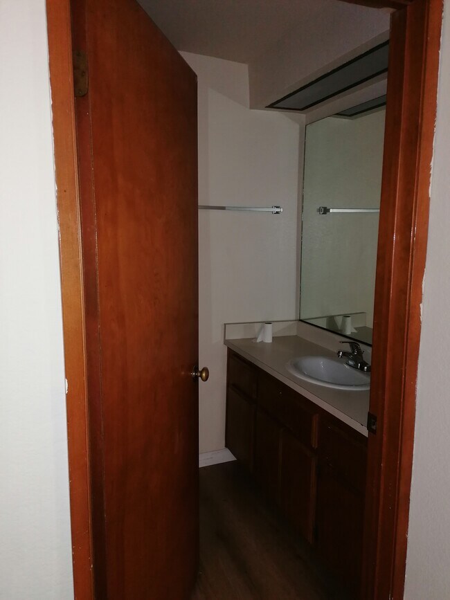 Foto del edificio - 3968 Tilden Ave