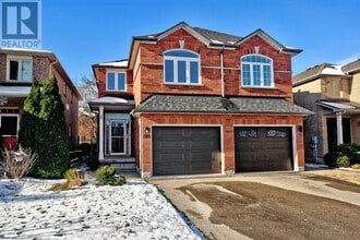 Building Photo - 582 Skinner Ave