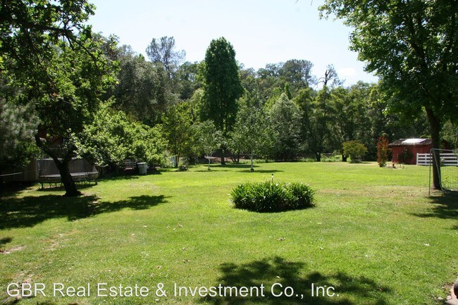 Building Photo - 5 br, 2 bath House - 6840 Oak Avenue