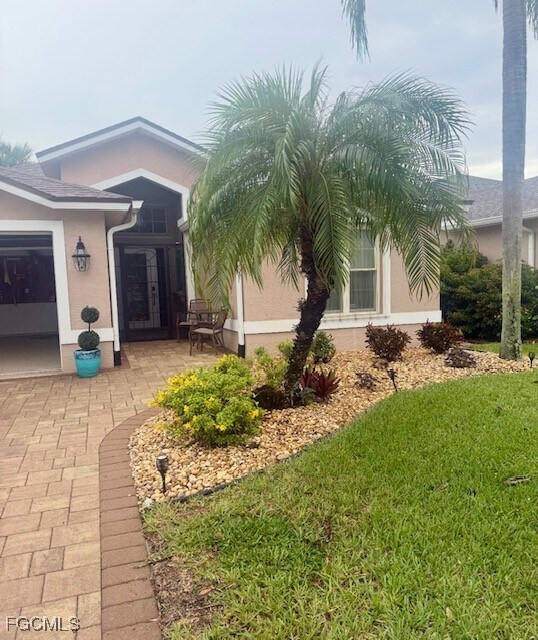 Foto del edificio - 20700 Persimmon Pl