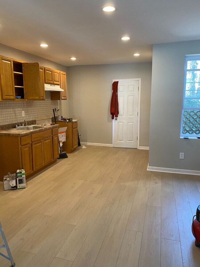 Large 3 bedroom in Germantown - Large 3 bedroom in Germantown House