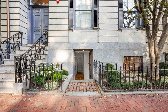 Foto del edificio - 72 Beacon St